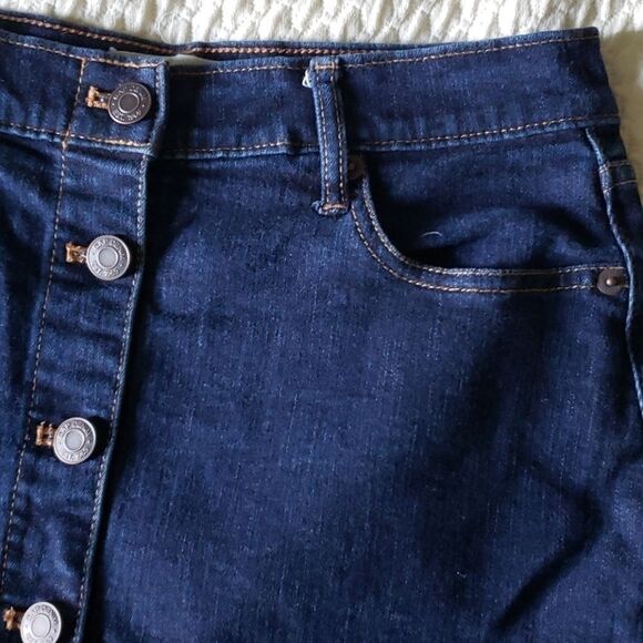 GAP denim button front skater skirt size 4 blue - Picture 2 of 6